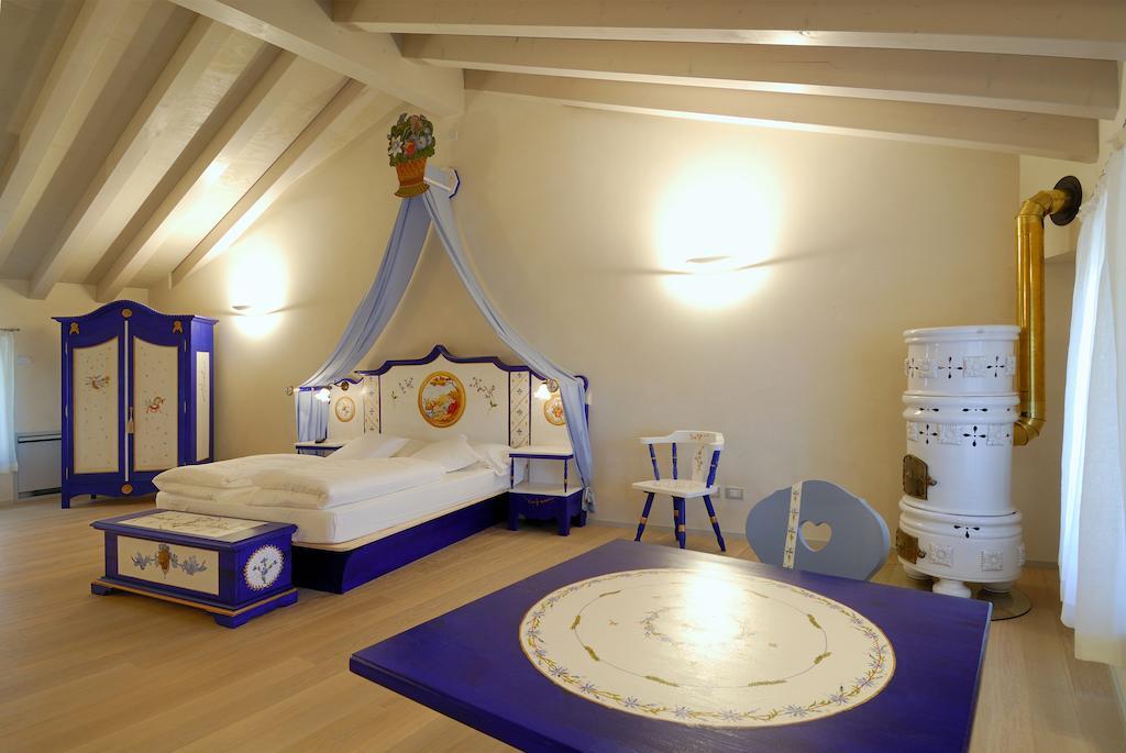 La Locanda Del Grop Tavagnacco Phòng bức ảnh